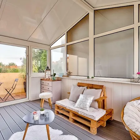 *appartement Modern And Bright For 4 Personnes*